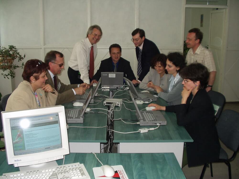  Computer resource center at the Medical College of Dambovita, Tirgoviste, Romania. 